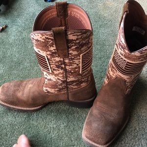 ariat desert camo boots